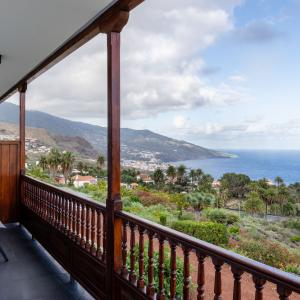 Terraza de habitación junior suite del Parador de La Palma