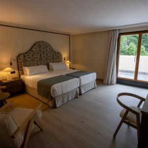 Habitación doble estándar del Parador de Santillana Altamira