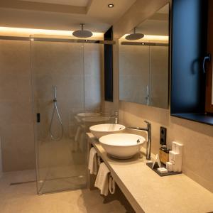 Baño de Habitación superior del Parador de Santillana Altamira
