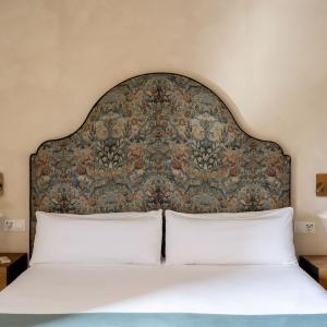Espacios de habitación superior del Parador de Santillana Gil Blas