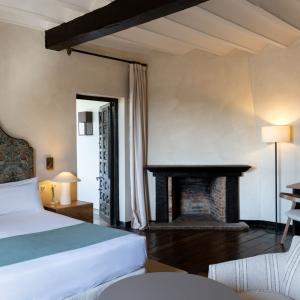 Zona de descanso de habitación superior del Parador de Santillana Gil Blas