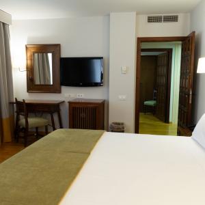 Tordesillas_juniorSuite1