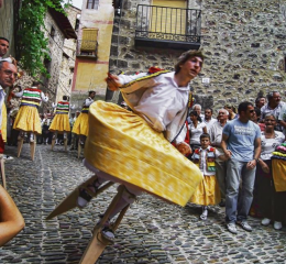 Danza de los Zancos (Foto: La Rioja Turismo)
