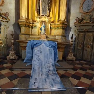 Alfombra de nudo turco diselada por la artista y tejida por la Real Fábrica de Tapices