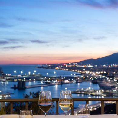 Terraza restaurante del Parador de Málaga Gibralfaro