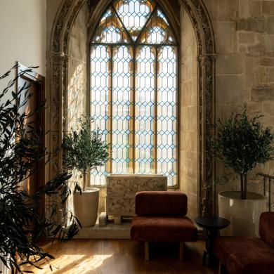 Vidriera como detalle arquitectónico del Parador de Olite-Erriberri