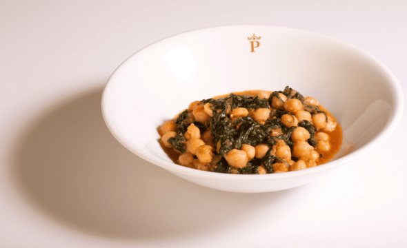 Espinacas con garbanzos al estilo de Carmona