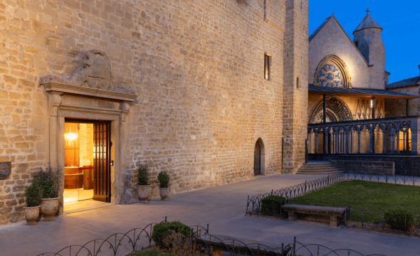 Imagen de la fachada del Parador de Olite-Erriberri