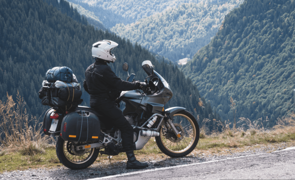 Rutas moteras por Paradores