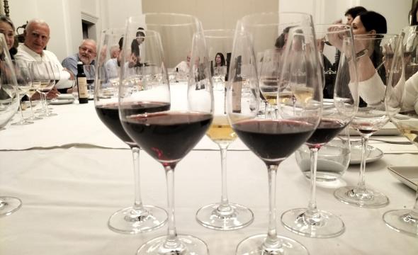 Cena de marzo de 2025