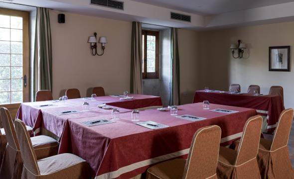 Salón Bazán