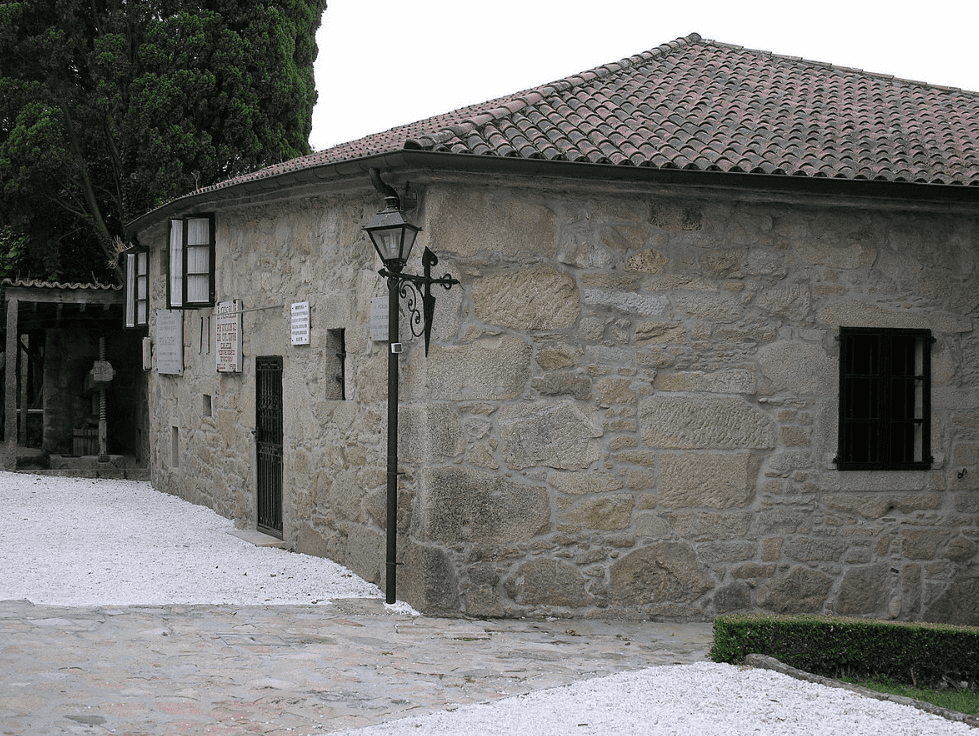 "museo de rosalia castro"